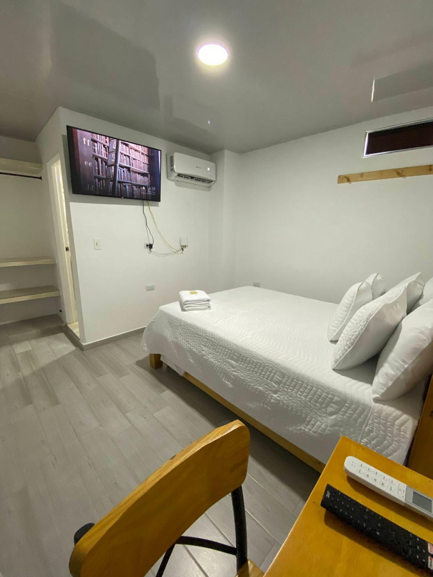 Hotel Alameda Plaza 卡利 外观 照片